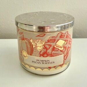 Bath and Body Works Pumpkin Pecan Waffles candle